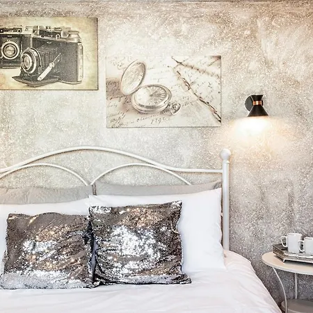 Asprolithos Studios Daire