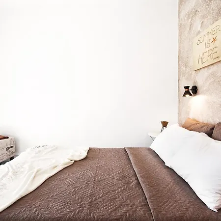 Asprolithos Studios Daire